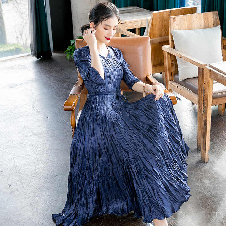 Women's foreign style dress