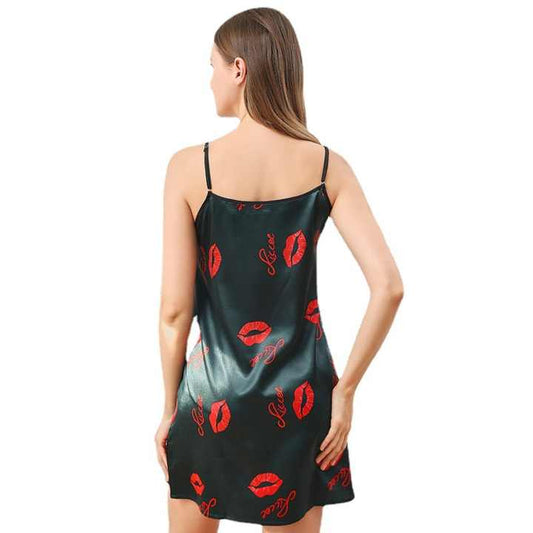 بيجامة نوم نسائية مثيرة