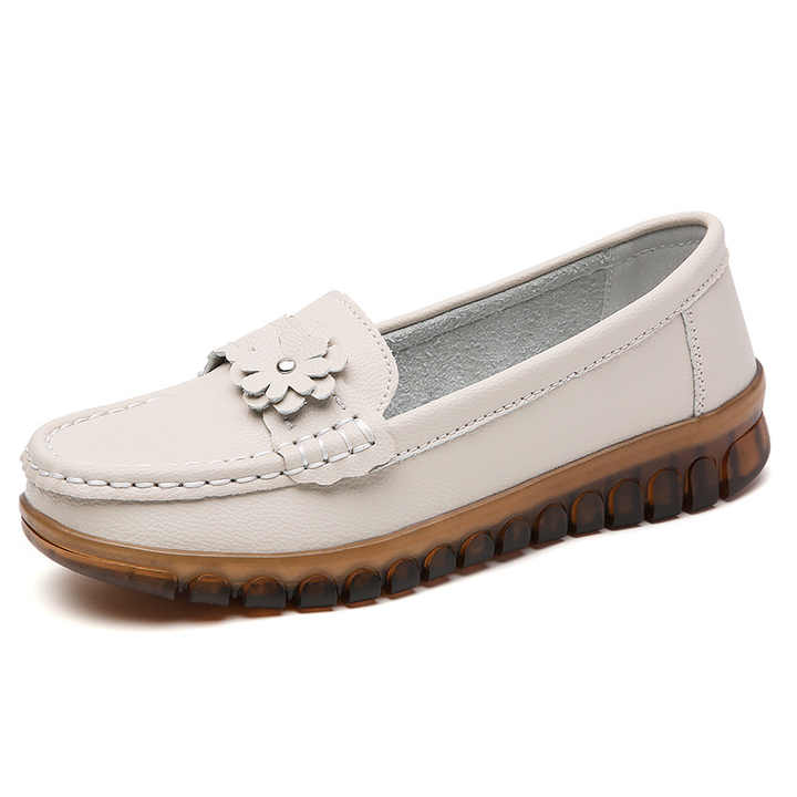 Comfortable women's casual shoes 