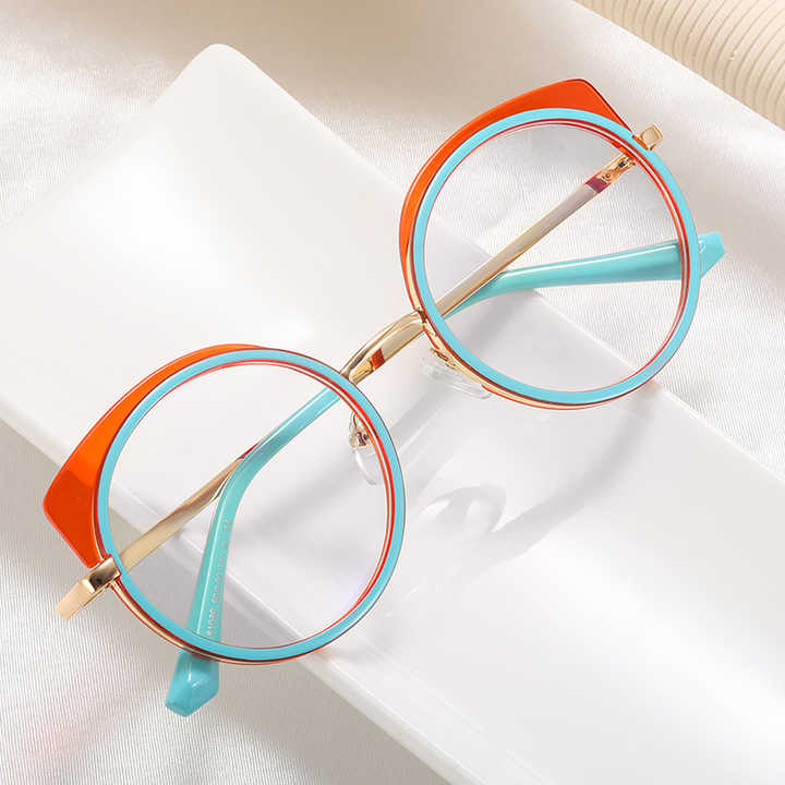 نظارات طبيه نسائيه