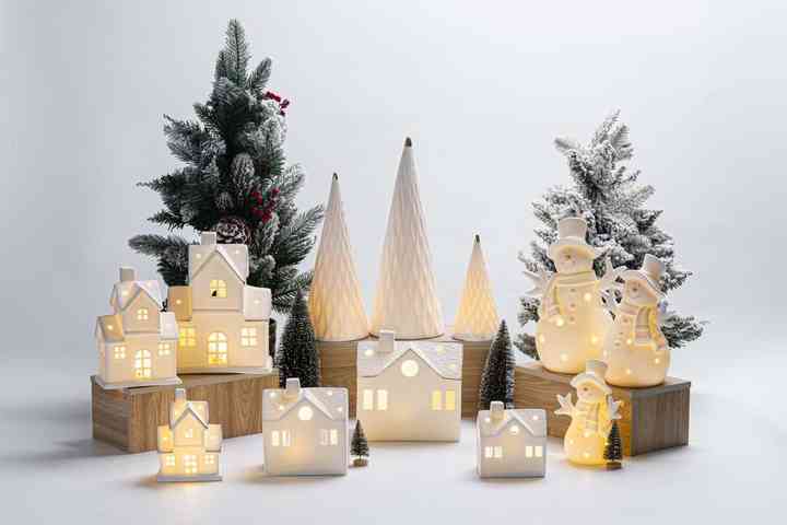 Modern Home Decor LED Night Light Ceramic Christmas Tree Ornament and House Village Simple Design Gifts Spice