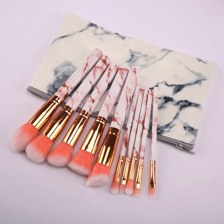 Diamond makeup brushes 