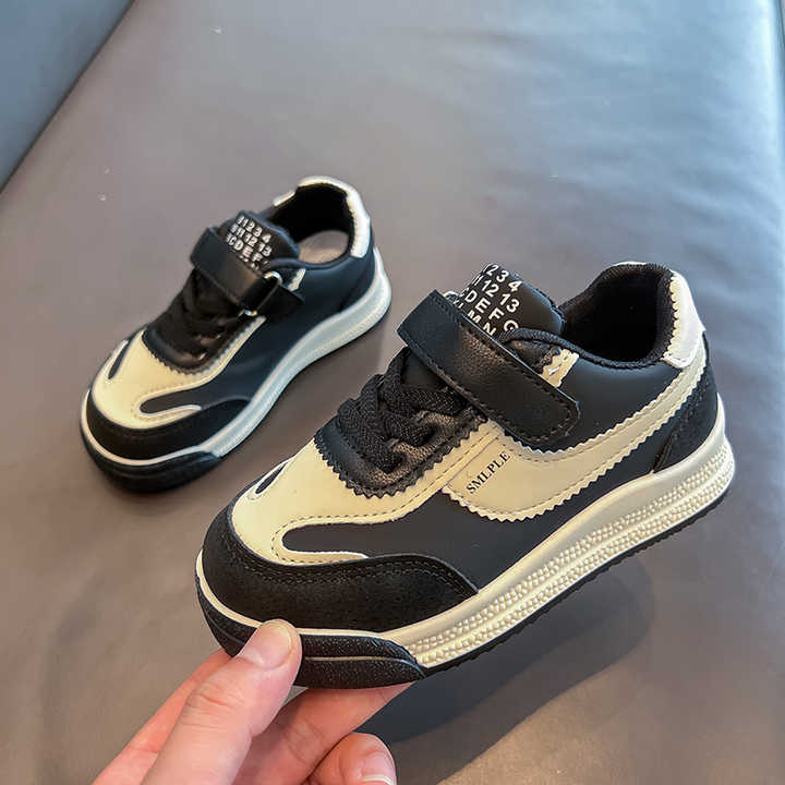 أحذية رياضية كاجوال . Children's Casual Sneakers,