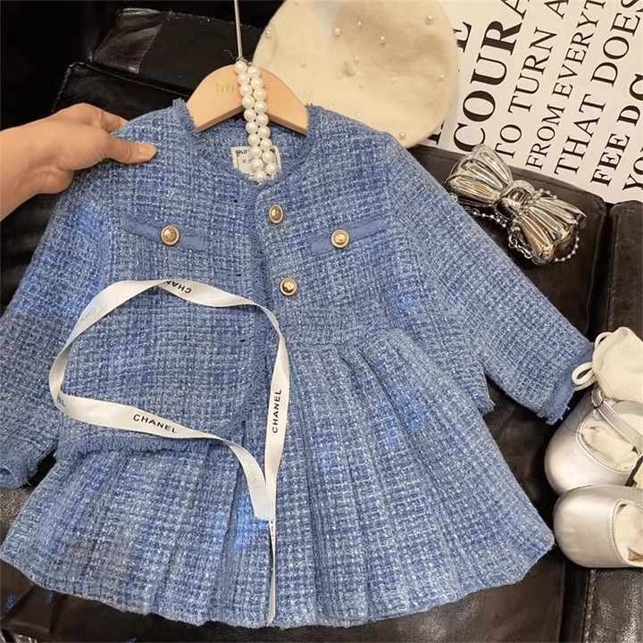 بدلة أطفال أنيقة