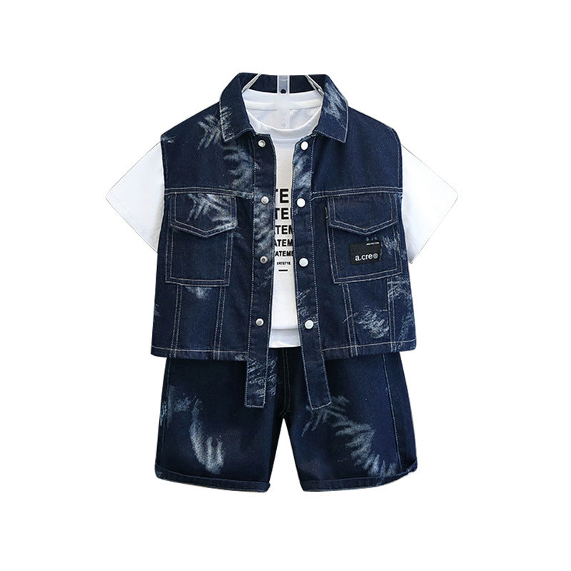 طقم ملابس أطفال