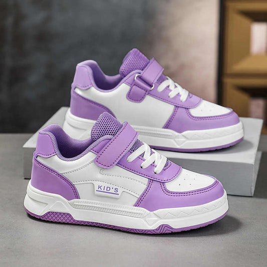 New fashion kids sneakers . موضة جديدة أحذية رياضية للأطفال