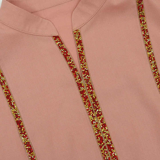 قفطان وجلابيات ذهبية