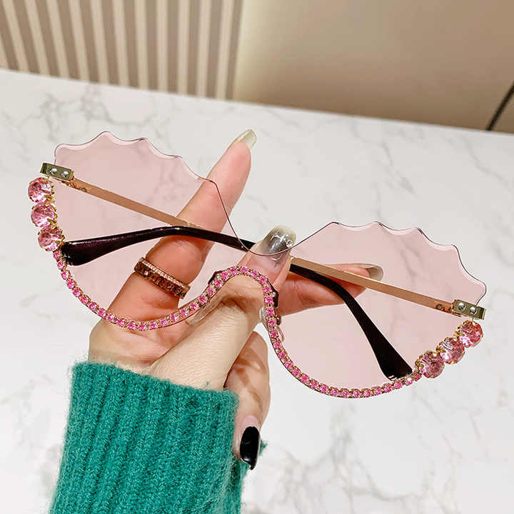 نظارات شمسية نسائية   Gold Women's Sunglasses