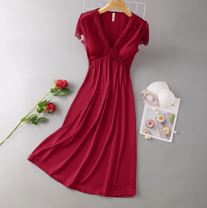 بيجامة نوم نسائية مثيرة