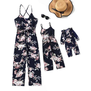 Mother and Daughter V-Neck Jumpsuit, V-Neck Jumpsuit, Mother and Kids Jumpsuit جمبسوت بفتحة رقبة على شكل حرف V مناسب للأم وابنتها ، جمبسوت بفتحة رقبة على شكل حرف V ، جمبسوت للأطفال والأمهات
