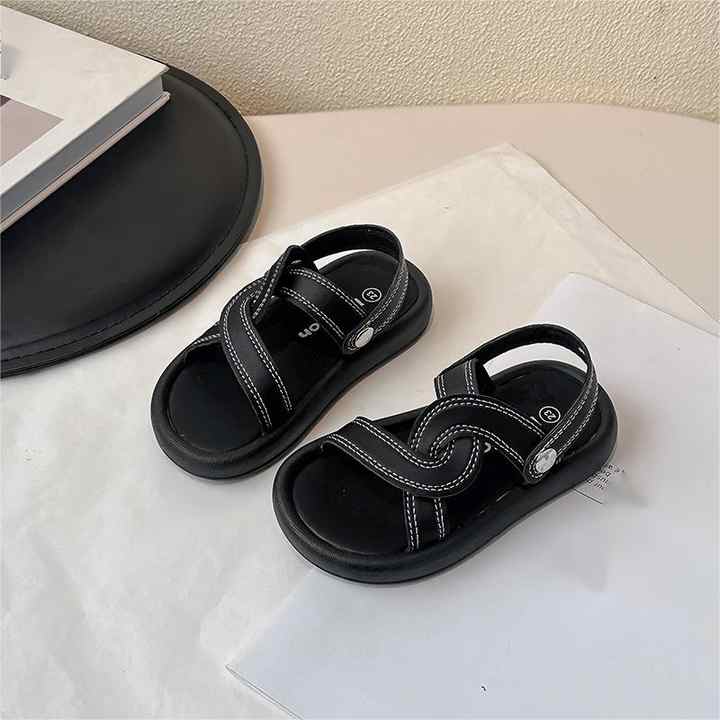 Stylish summer children's shoes 