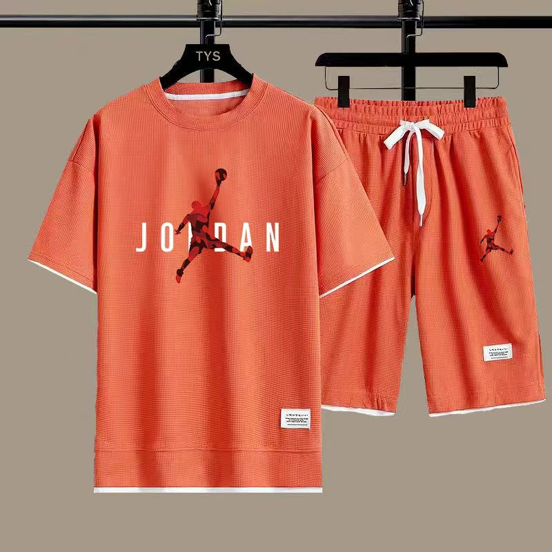 بدلات صيفية أنيقة