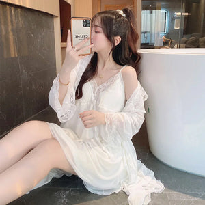 بيجامة نوم نسائية مثيرة