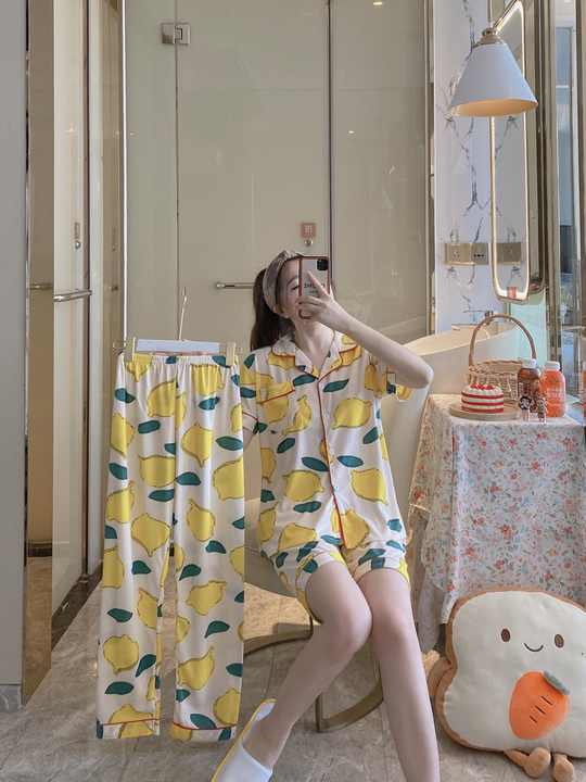 ملابس نوم نسائيه , Women's sleepwear