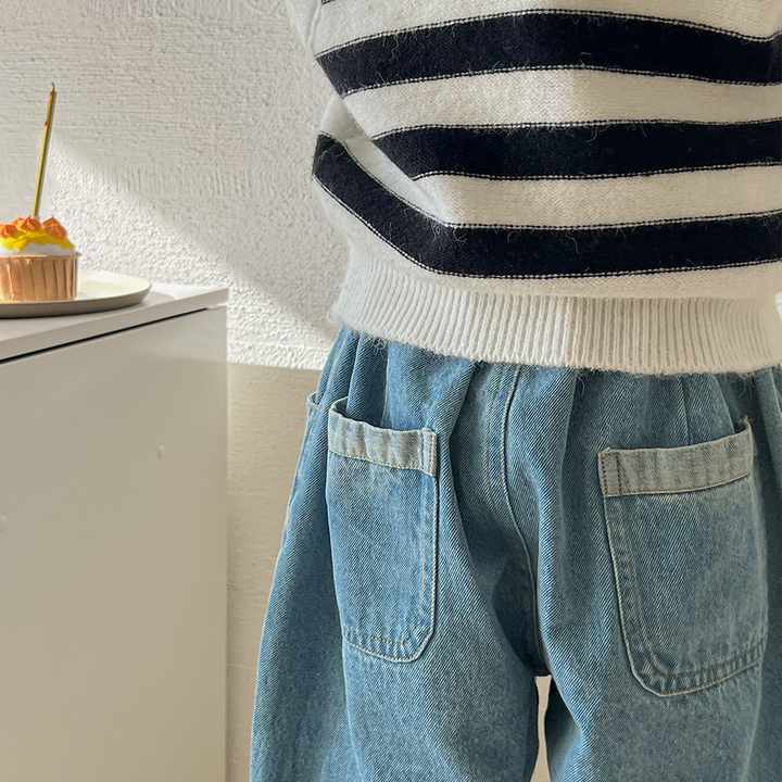 ملابس أطفال جينز ناعم ربيع . Children's clothing soft jeans
