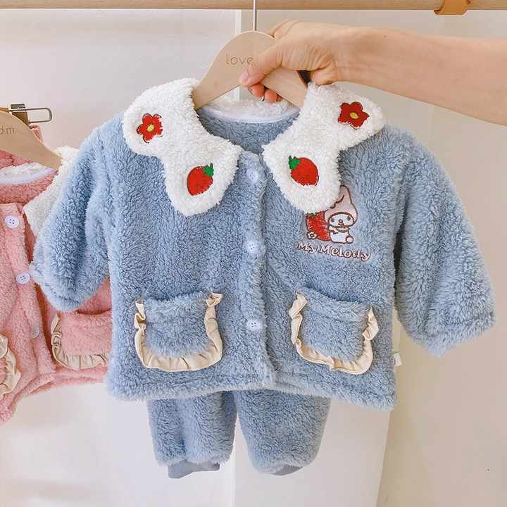 Girls' winter pajama set