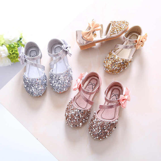 Fashionable girls flat shoes 