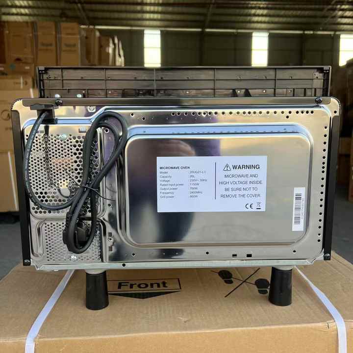 Microwave oven with grill 