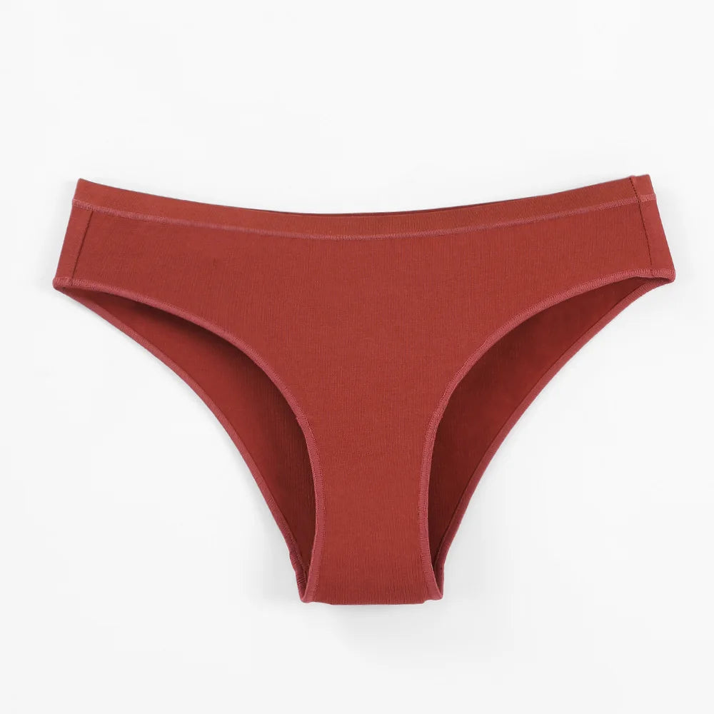 ملابس نسائية داخلية