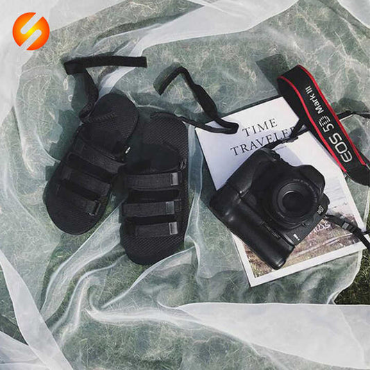 صنادل من المطاط