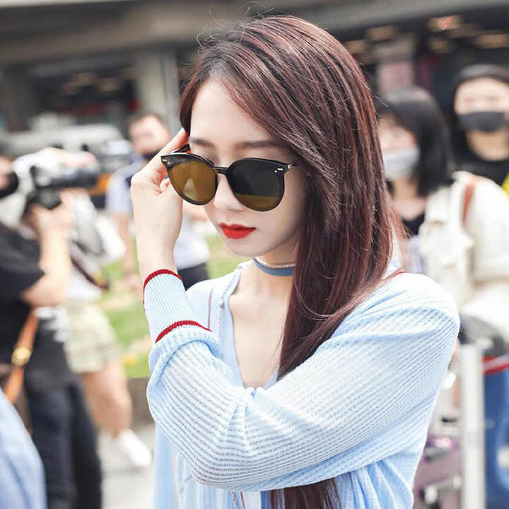 نظارات شمسية نسائية مشهورة إطار PC عدسات راتنج موضة نظارات شمسية متدرجة للنساء Famous Women's Sunglasses PC Frame Resin Lens Fashion Gradient Sun Glasses for Women