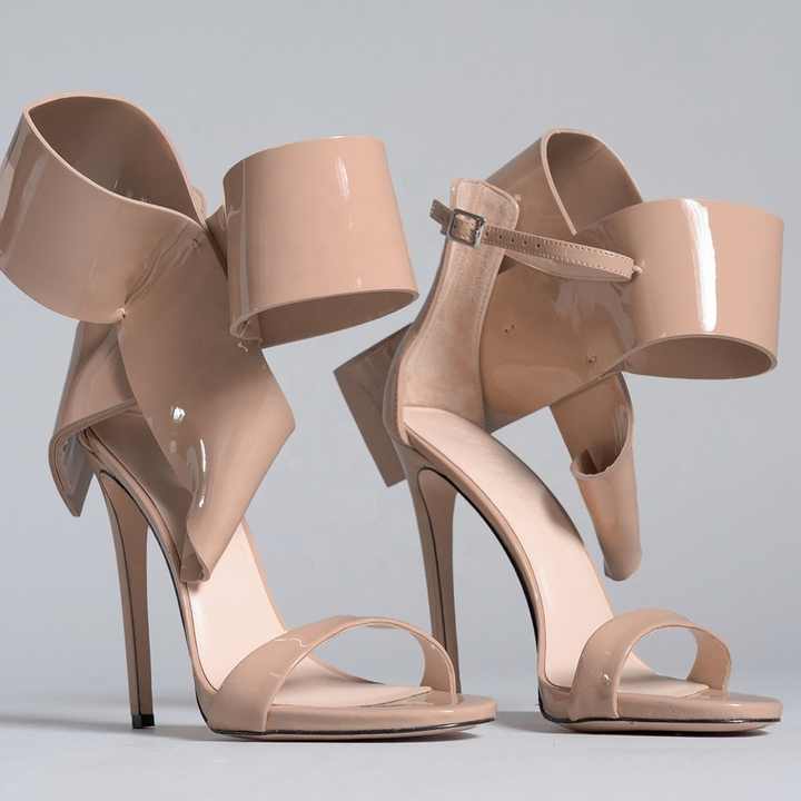 Women's high heel sandal with tiger print 