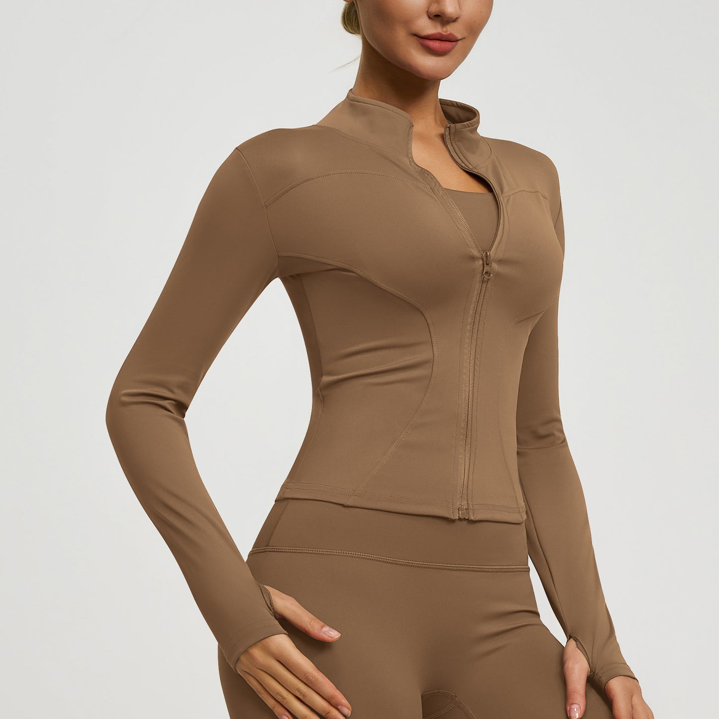 بدلات رياضيه نسائيه