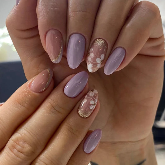 nails - fingernails 