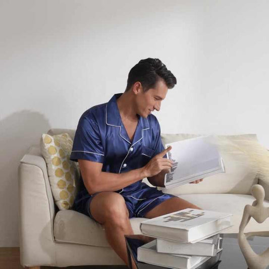 بدلات نوم رجالية فاخره وحرير