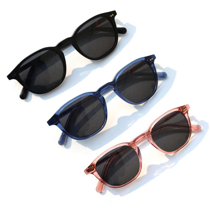Sun Glasses in Blue and Pink Frames - نظارات شمسية نسائية