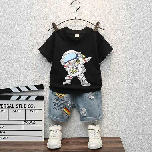 Boys' clothing set. 