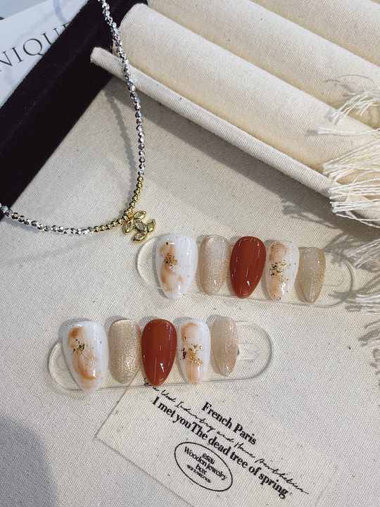 Instant Fit Medium-Length Press-On Nails 