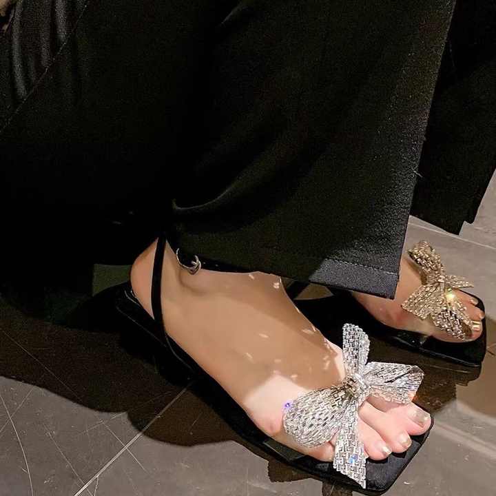 Elegant women's heels 