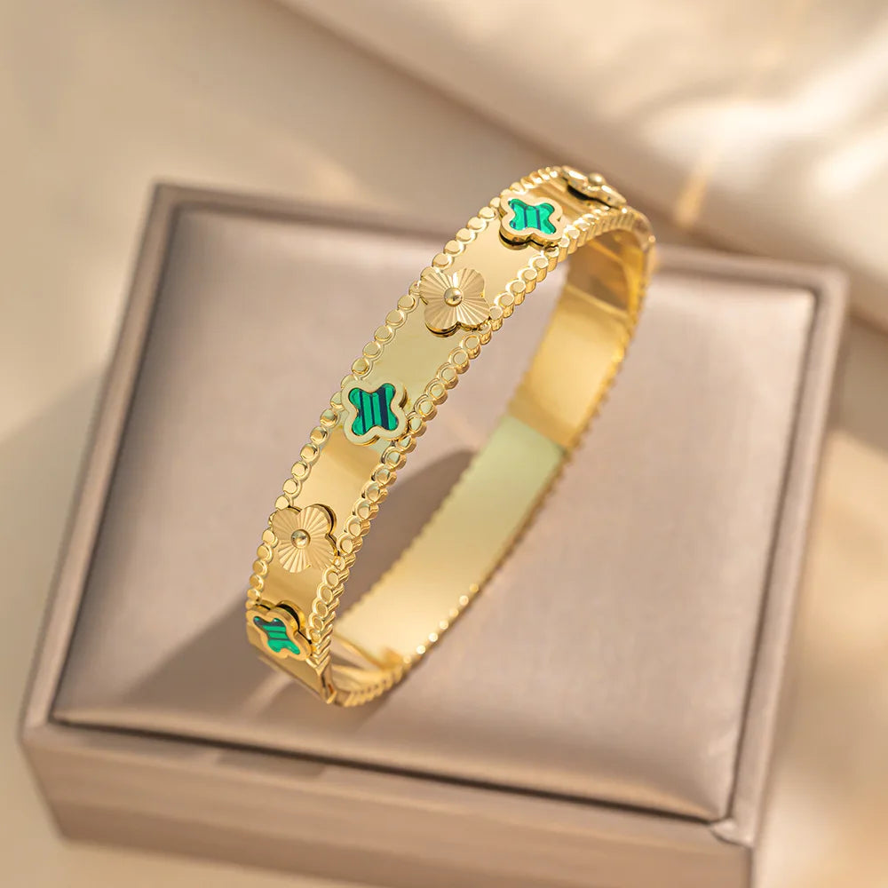 اسوار نسائي , Women's bracelet