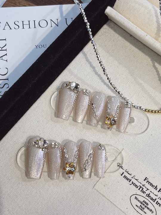 Instant Fit Medium-Length Press-On Nails 