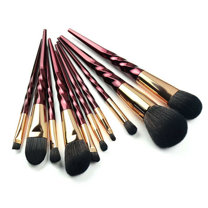 makeup brushes 