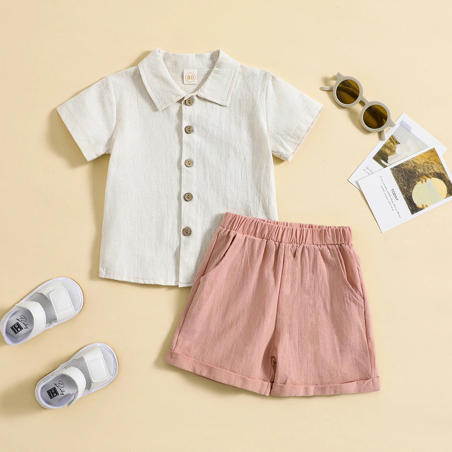 قمصان قصيرة