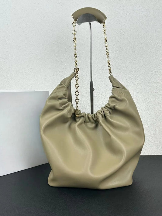 New bag in soft folded cowhide 