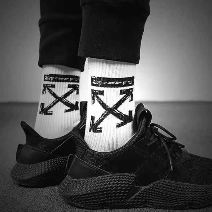2022 Factory Direct Sale Fashionable Men's Winter Socks OEM Custom Made 