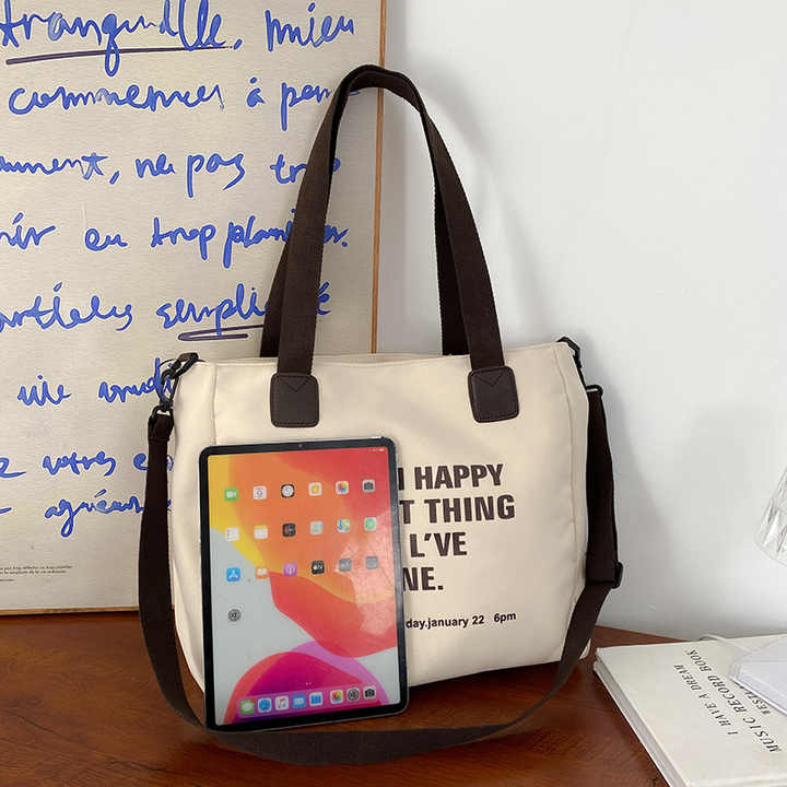 Elegant women's fabric bag 