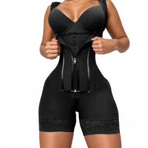 ملابس نسائية داخلية