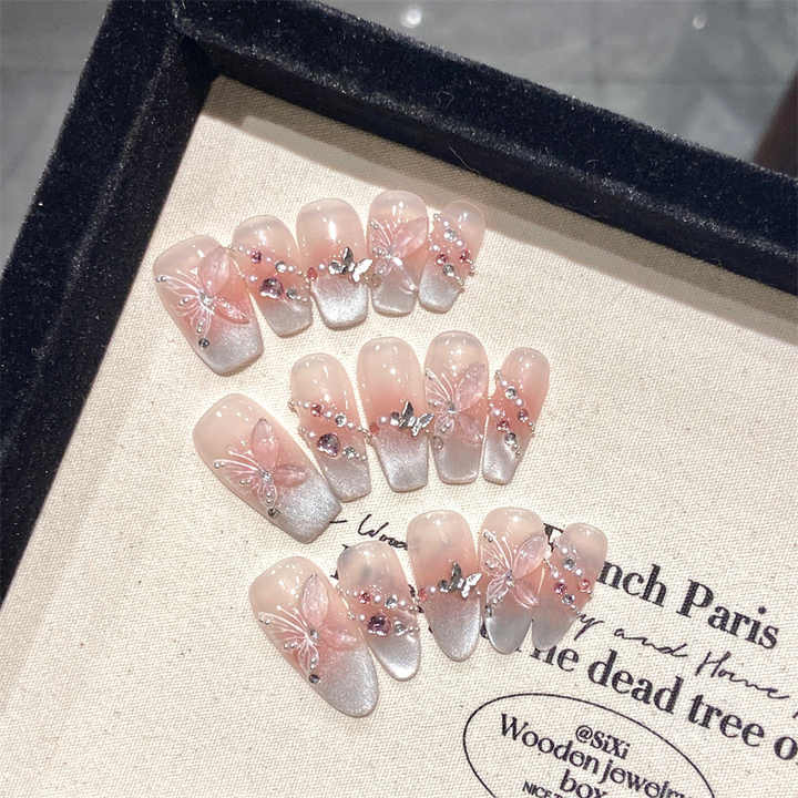 أظافر أكريليك شفافة Clear Spring Acrylic Nails