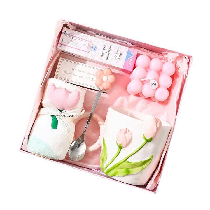 New gifts of cups and spoons 
