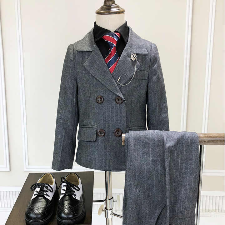 Children's clothing 