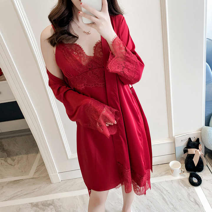 Women's sleepwear 