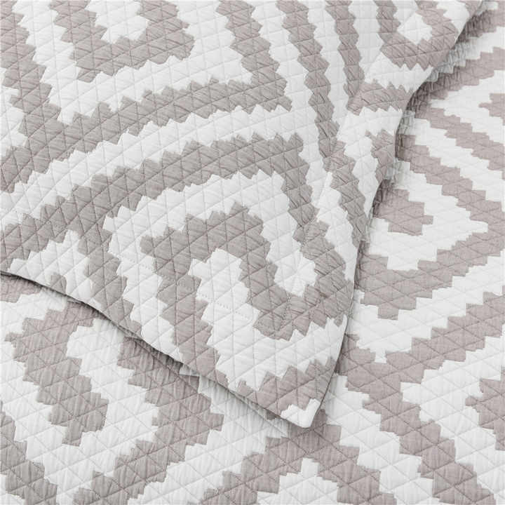 مفرش سرير بتصميم هندسي مصبوغ بخيوط . Geometric Yarn Dyed Bedspread 3 Piece Warm