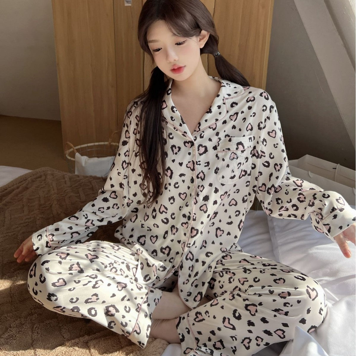 بيجامة نسائية