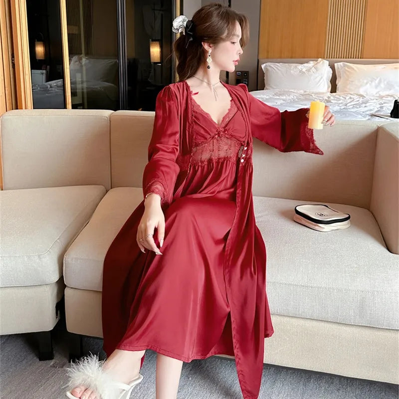 بيجامة نوم نسائية مثيرة