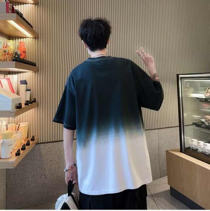 Summer T-shirt with sleeves