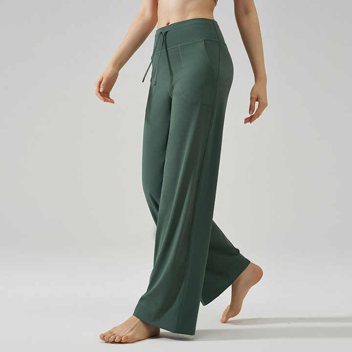 Women's workout clothing 